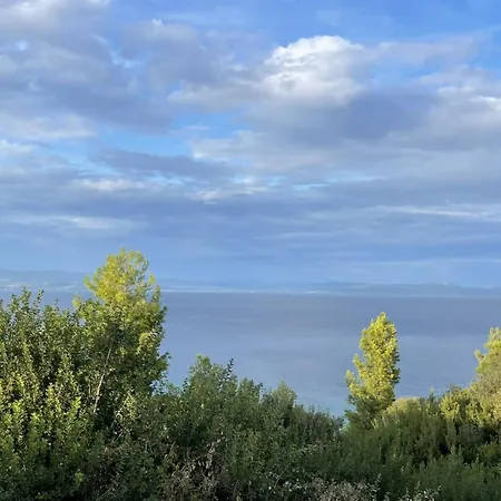 Prázdninový dům Ira's House *